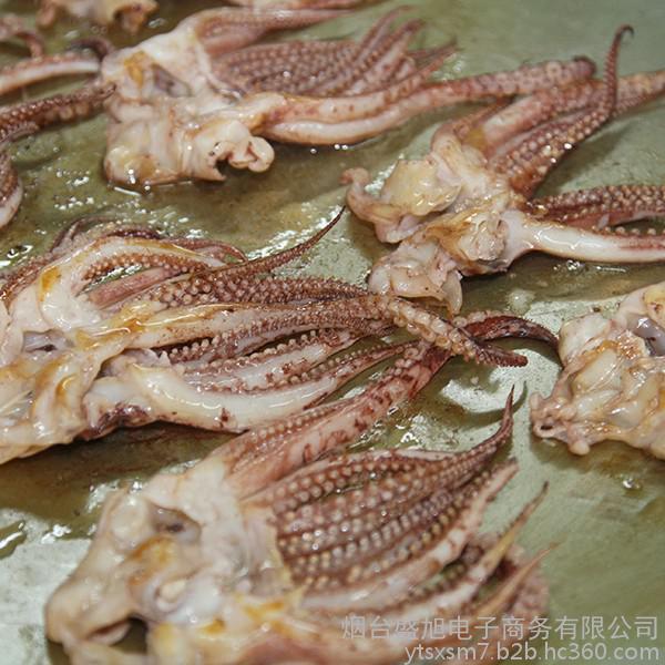 成都市場海味原料批發(fā)探秘 魷魚頭與鱈魚片的特色加工與供應(yīng)